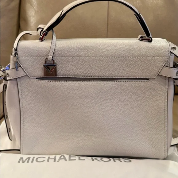 Michael Kors White and Black Shoulder Bag - Picture 2 of 4